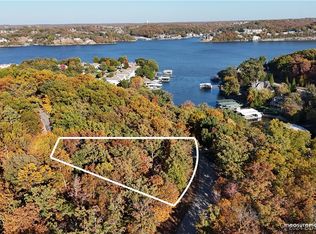 1374A Via Del Lago Dr, Sunrise Beach, MO 65079