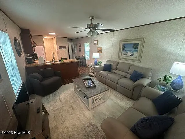 1615 Oak Ridge Dr SW — Photo 4