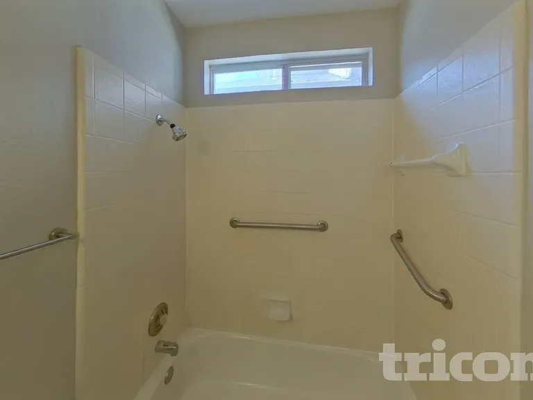 1980 Creekside Dr — Photo 12