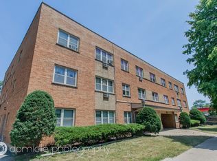 2424 W Berwyn Ave APT 202, Chicago, IL 60625