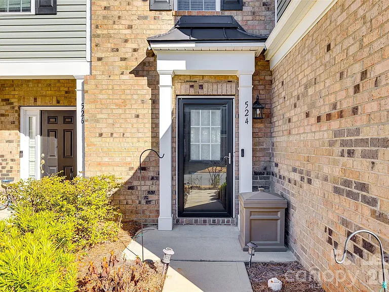 524 Hunters Dance Rd — Photo 2
