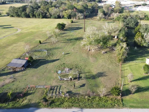 1006 Sinclair St, West Columbia, TX 77486