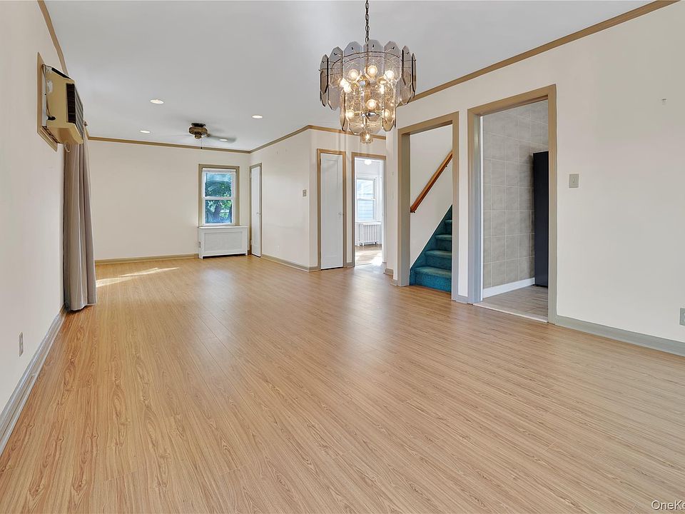 1st image of 33 Park Circle