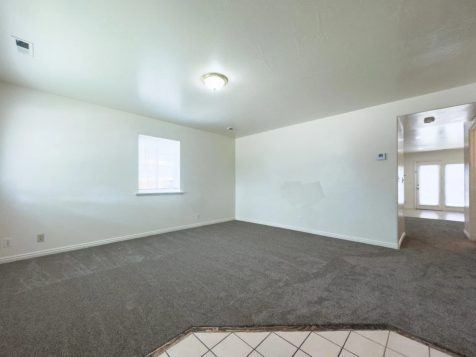 312 W 500 N — Photo 1