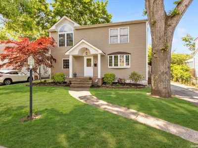 70 Sullivan Road, Farmingdale, NY, 11735