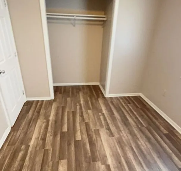 124 S Curtis St — Photo 7