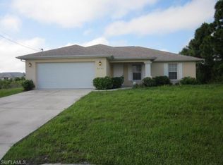 2925 6th St SW, Lehigh Acres, FL 33976