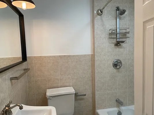 Rented by Friedman Roth Realty | media 20