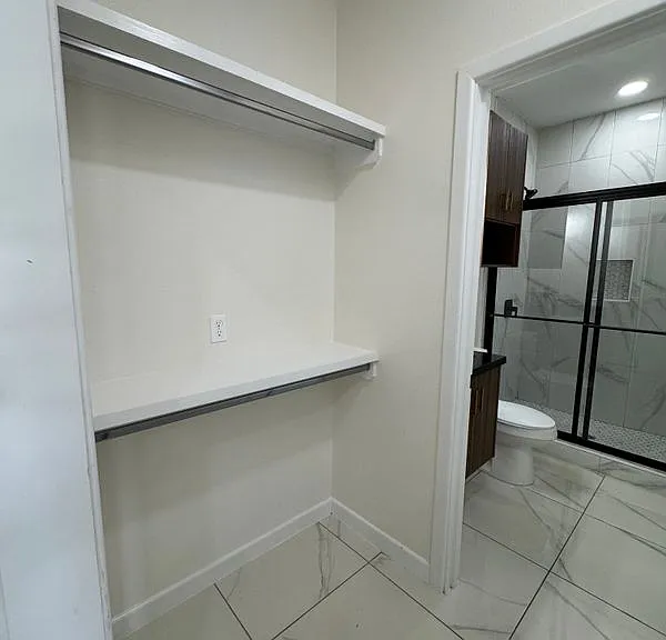 1515 W B St — Photo 13