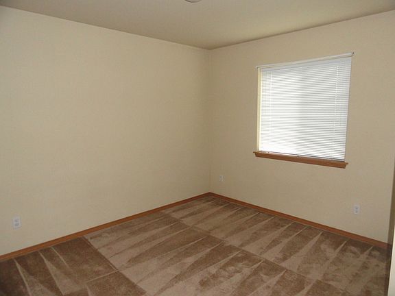 2nd image of 10511 140th St Ct E Unit 33
