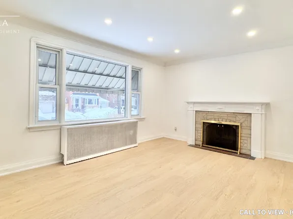 116 Parkview Hill Cres #116, Toronto, ON M4B 1R4