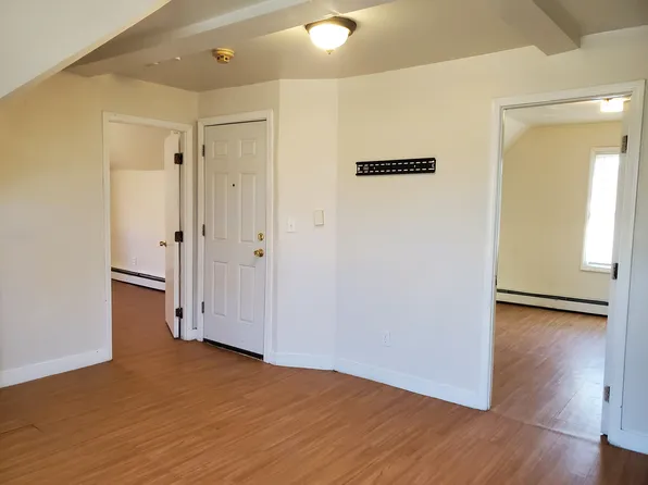 237 Bishop St Floor 3, Waterbury, CT 06704