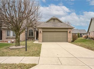 641 Brook Dr, Greenwood, IN