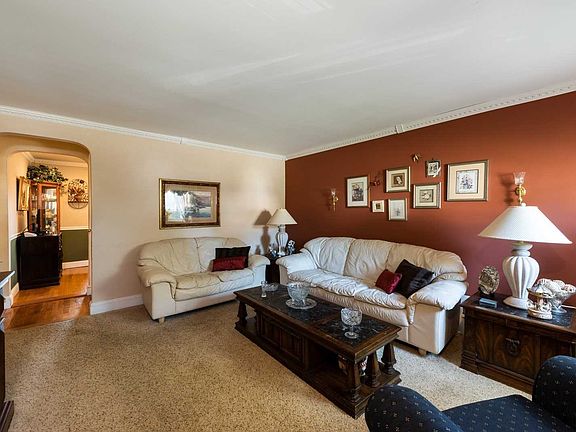 4th image of 1420 Tadmor St