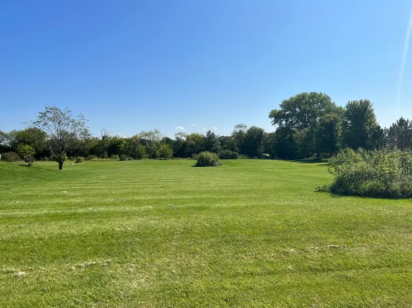 9775 N Prairie Trl, Grant Park, IL 60940