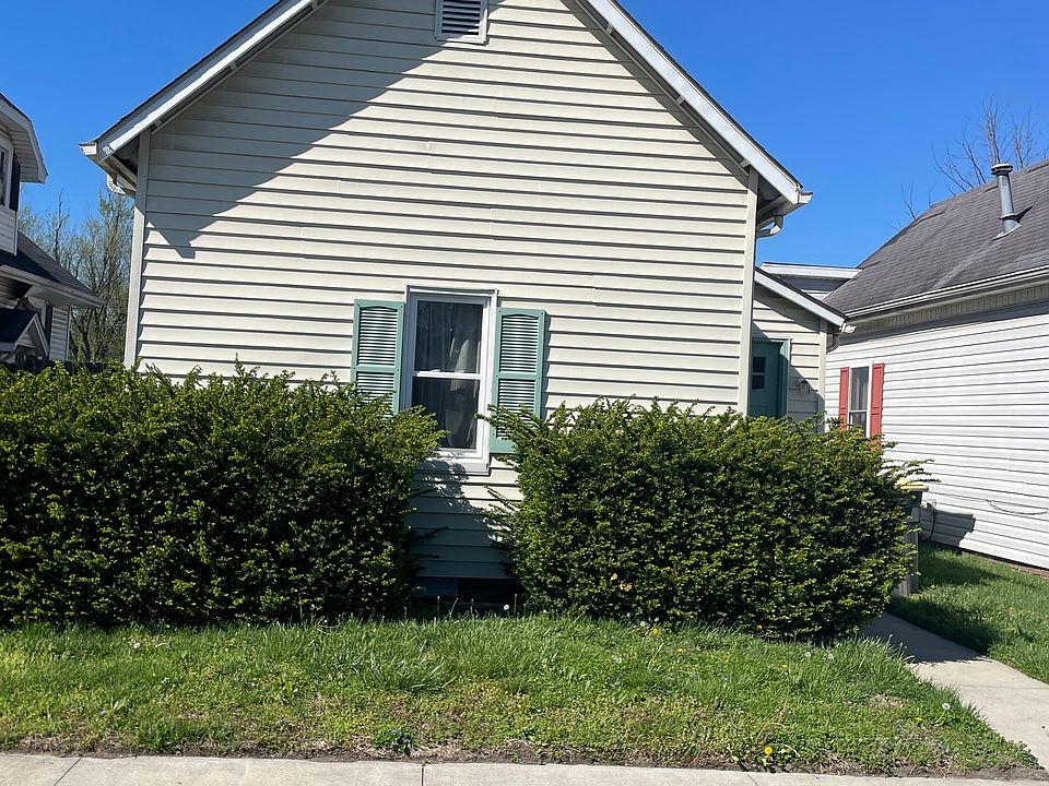1st image of 215 E Laurel St