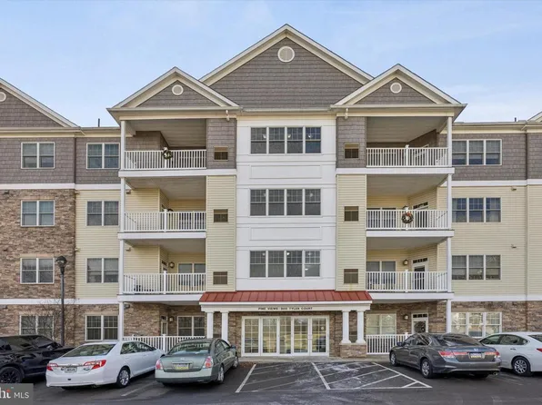 300 Tyler Ct Unit 431, Philadelphia, PA 19111