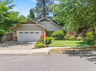 316 SW Hudson Ln, Grants Pass, OR 97526