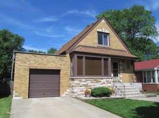 9838 S Springfield Ave, Evergreen Park, IL 60805