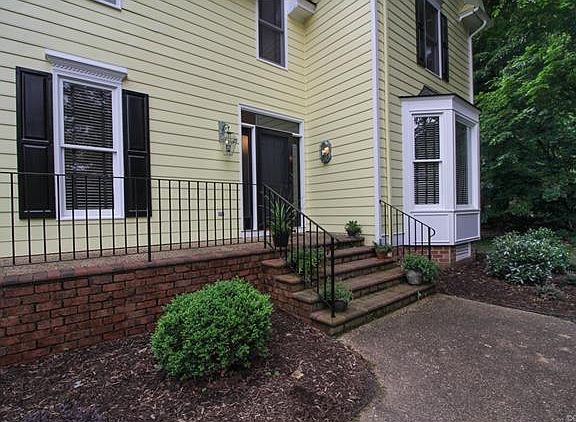 3rd image of 9700 Stemwell Pl