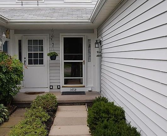 2nd image of 1458 Wood Dr