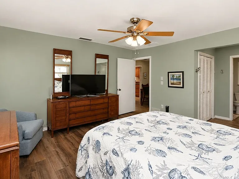2876 Captiva Dr — Photo 13