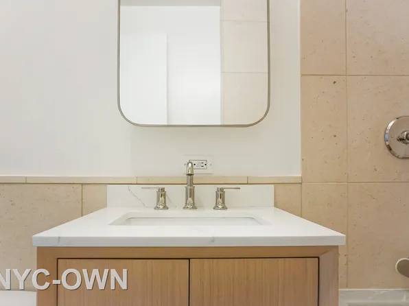 350 West 42nd Street image 12 of 18