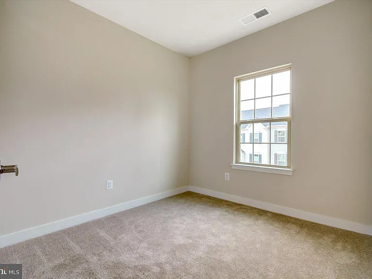 9583 Tall Oaks Rd — Photo 19