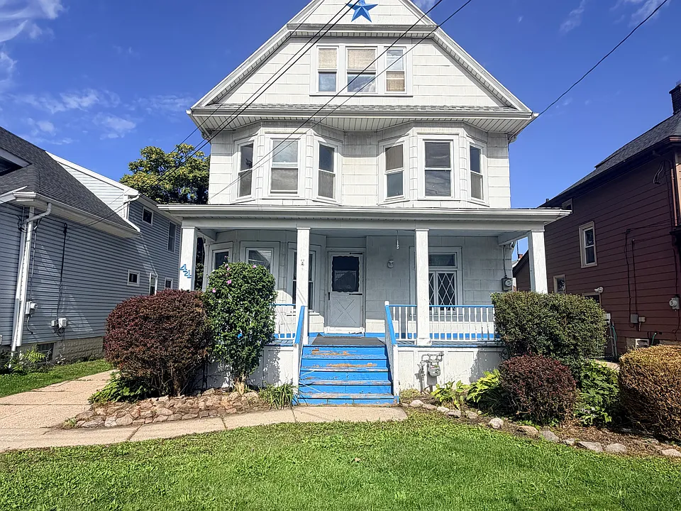 44 Alsace Ave