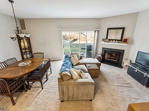 5th image of 25 Sycamore Way