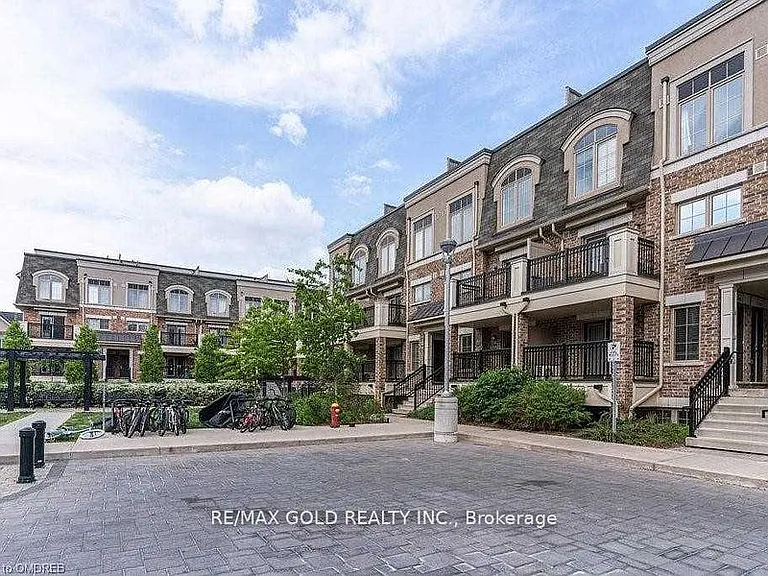 2441 Greenwich Dr #94 — Photo 3