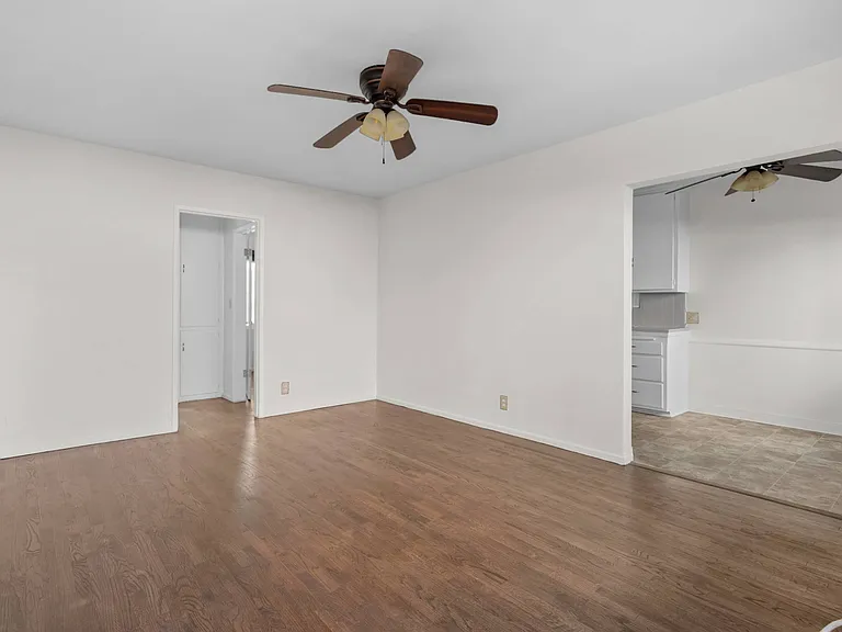330 W Alameda — Photo 10