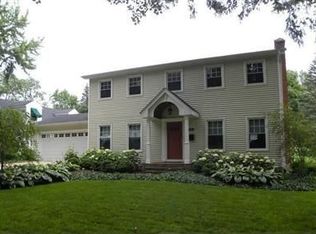 1011 Greenwood Rd, Wheaton, IL 60189