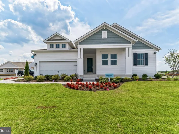 208 S Ridgebrook Dr, Felton, DE 19943