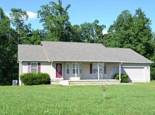 823 Clear Creek Pkwy, Clarkrange, TN 38553