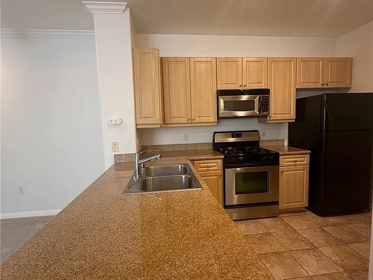 3428 Watermarke Pl — Photo 12