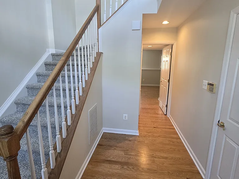 5536 Vista View Ct — Photo 6