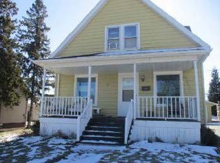 165 Guilford St, Sheboygan Falls, WI 53085