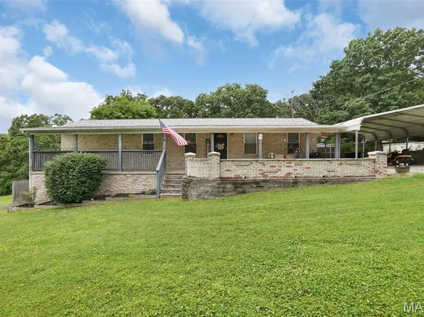 351 Orion Dr, De Soto, MO 63020
