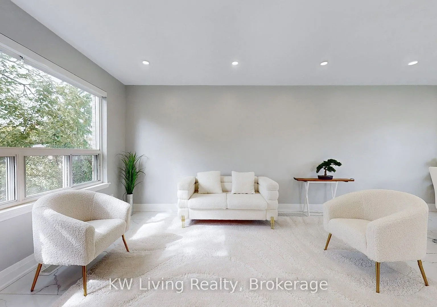 3 bed, $2,950 — Photo 1