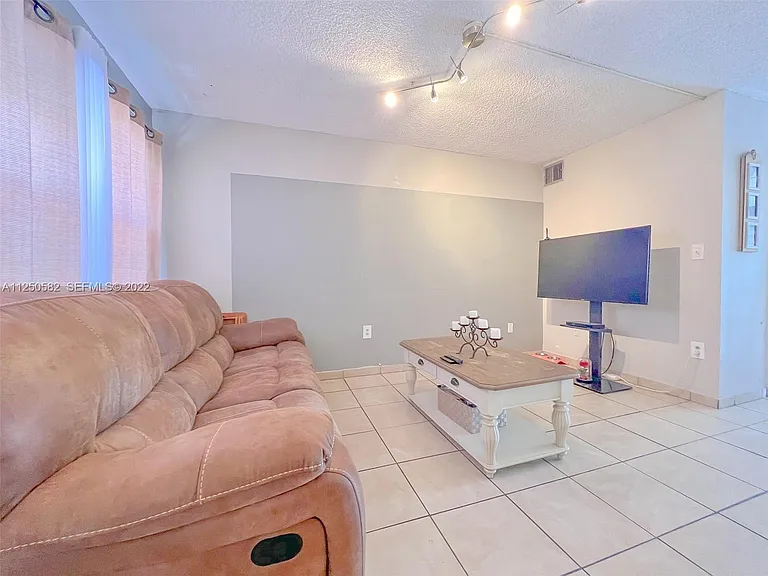 3672 SW 59th Ave #7 — Photo 10