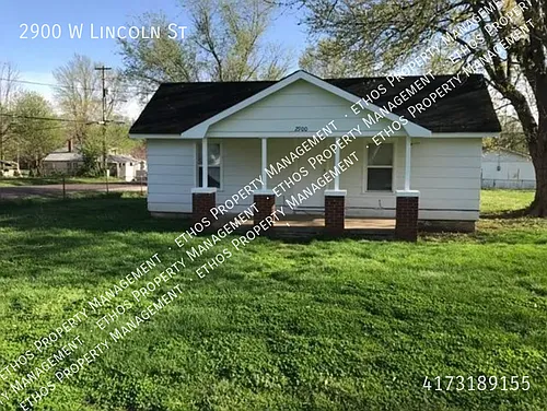 2900 W Lincoln St Photo 1