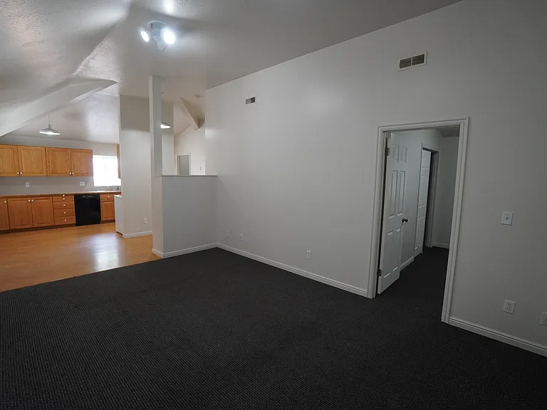 3903 Adams Ave — Photo 5