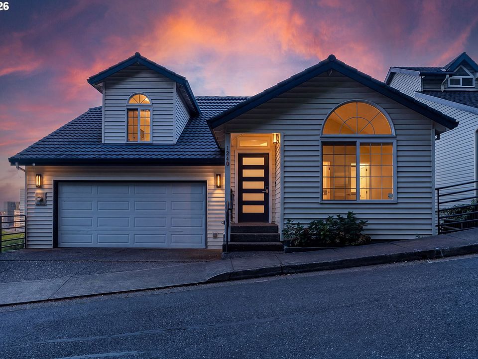 1st image of 1240 SW Cardinell Way