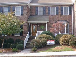 16D Park Village Ln, Greensboro, NC 27455