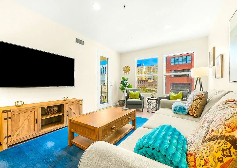 350 K St #416
