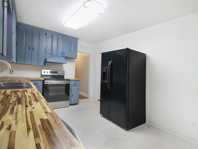 3739 Honeysuckle Ct — Photo 15
