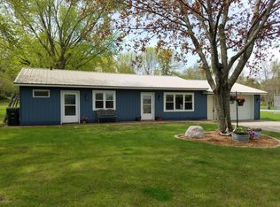 816 Paquin St E, Waterville, MN 56096