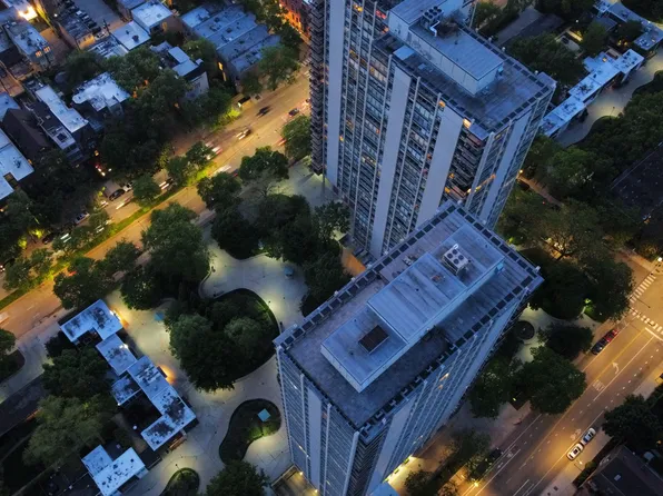 1355 N Sandburg Ter APT 2607, Chicago, IL 60610