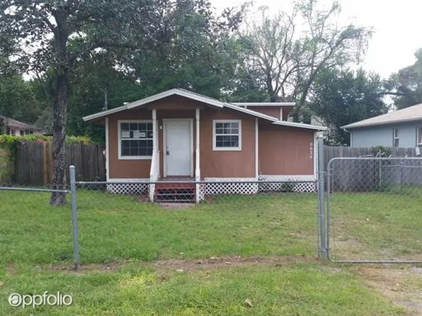 8624 N Semmes St, Tampa, FL 33604